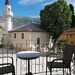 شقة فندقية Mira 4*