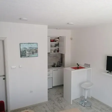 Mira 아파트호텔 트레빈예