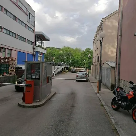 Mira 4* تريبينيي